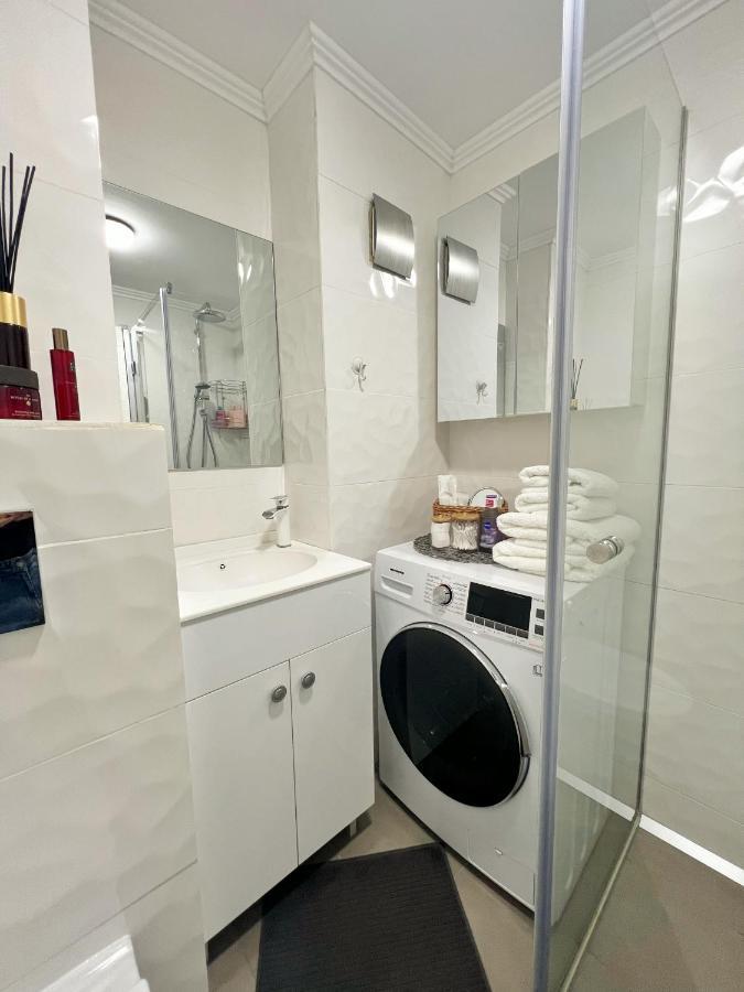 Studio 118 - A Luxury Place,10Min Walk To City Center Timisoara Bagian luar foto